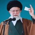 آمريڪا ايران خلاف ڪا بيوقوفي ڪئي ته ڀرپور جواب ڏبو: خامنه اي